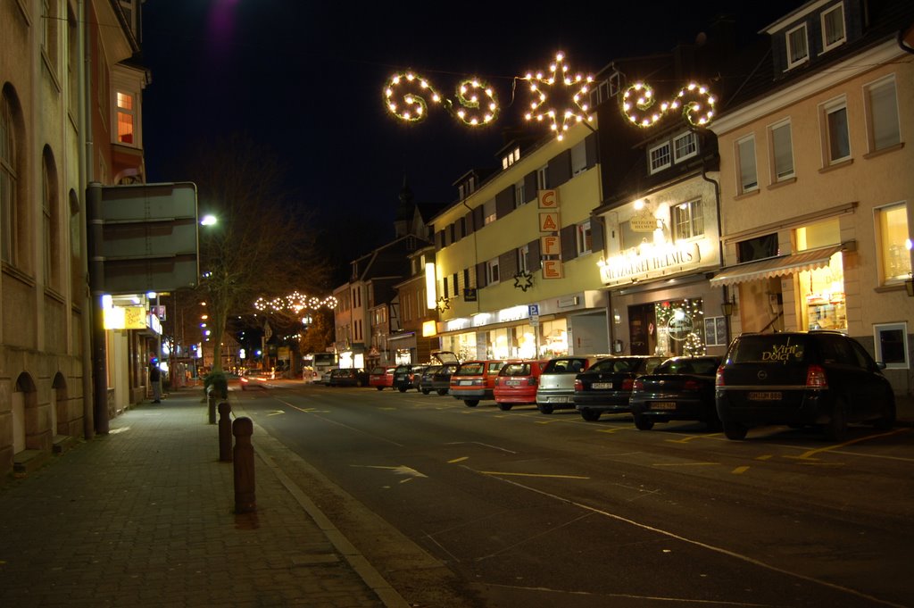 Bergneustadt Zentrum bei Nacht by atua