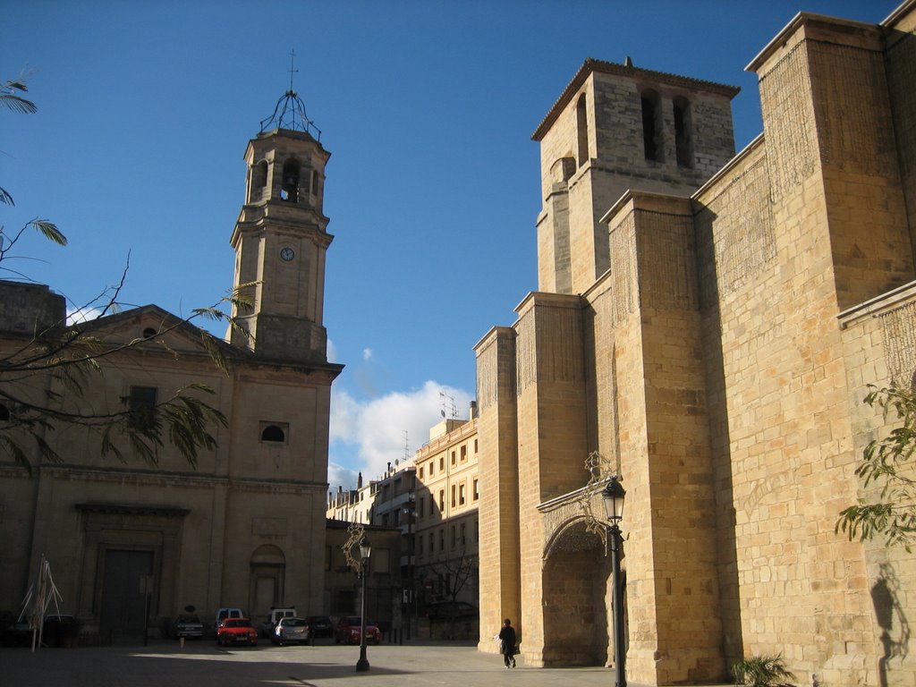 2008 L'Espluga de Francolí (Conca de Barberà) - Plaça de l'Església by Javier Segura