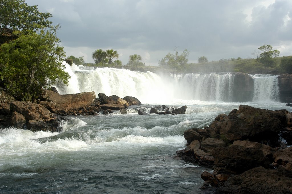 Cachoeira da Velha by Julio Caesar Ramos