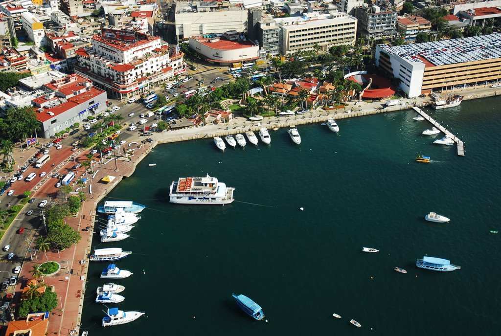 Marina & Malecon, Sightsee. High Resolution, ¡Zoom it! by René Z. D.