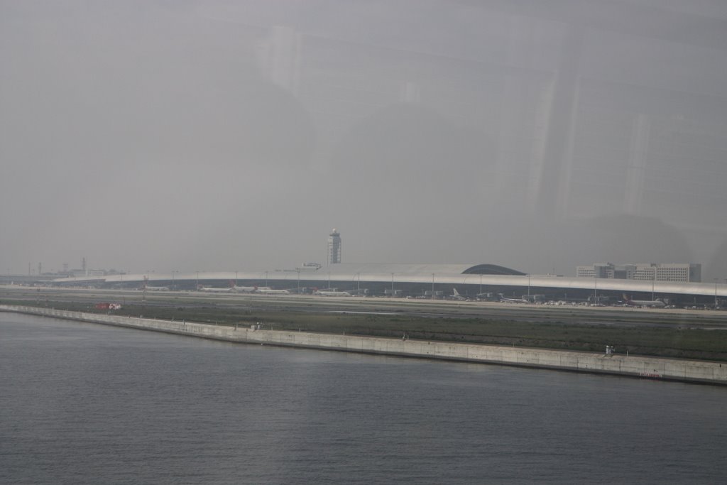 View from bridge towards Kansai airport by Tiger0810