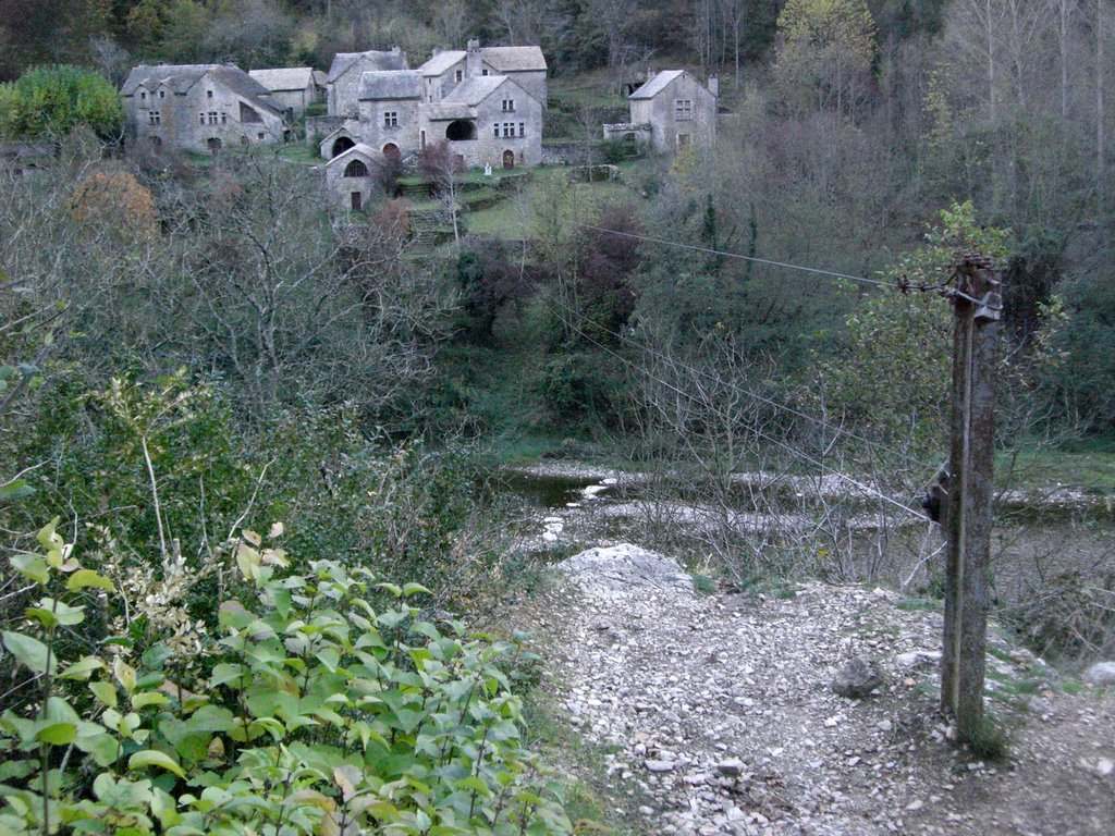 Monte charges pour le ravitaillement au hameau de la croze by Yacomick