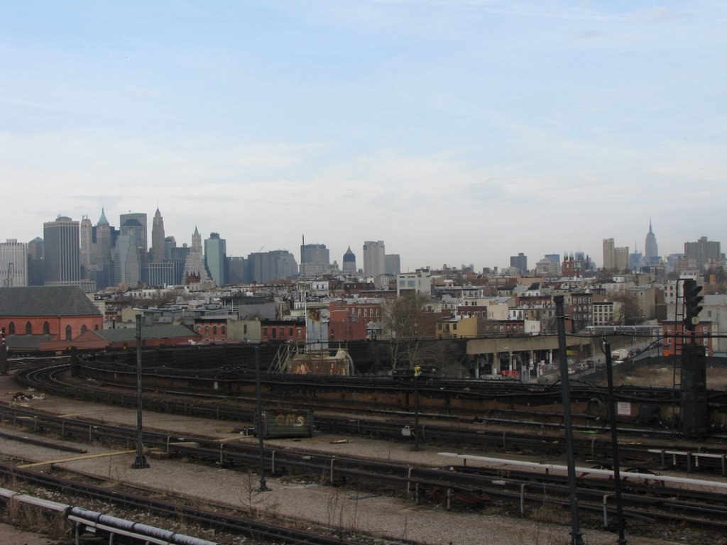 Manhattan from Red Hook by Jari Uski