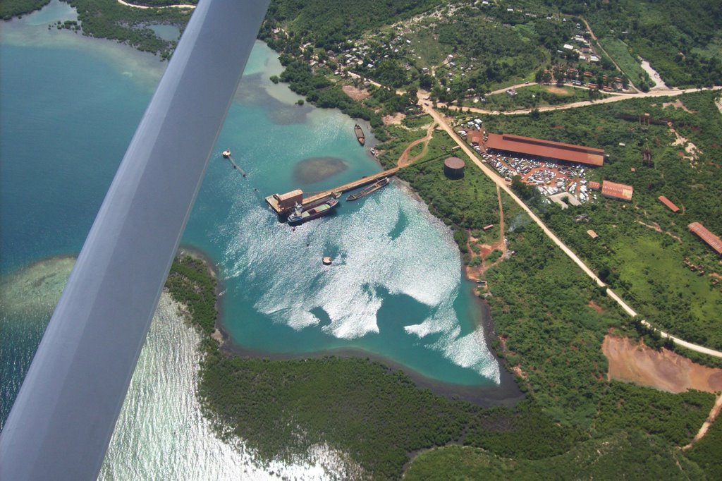 Port of Miragoane Haiti by flydr2