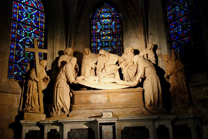 Arles, Eglise Saint Trophime - inside by Mariusz Wachnik