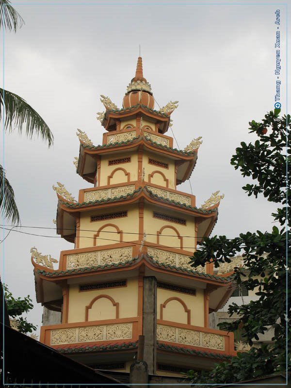 Tháp chùa - Báo Ân - Tower pagoda by Vietnam - Paracels