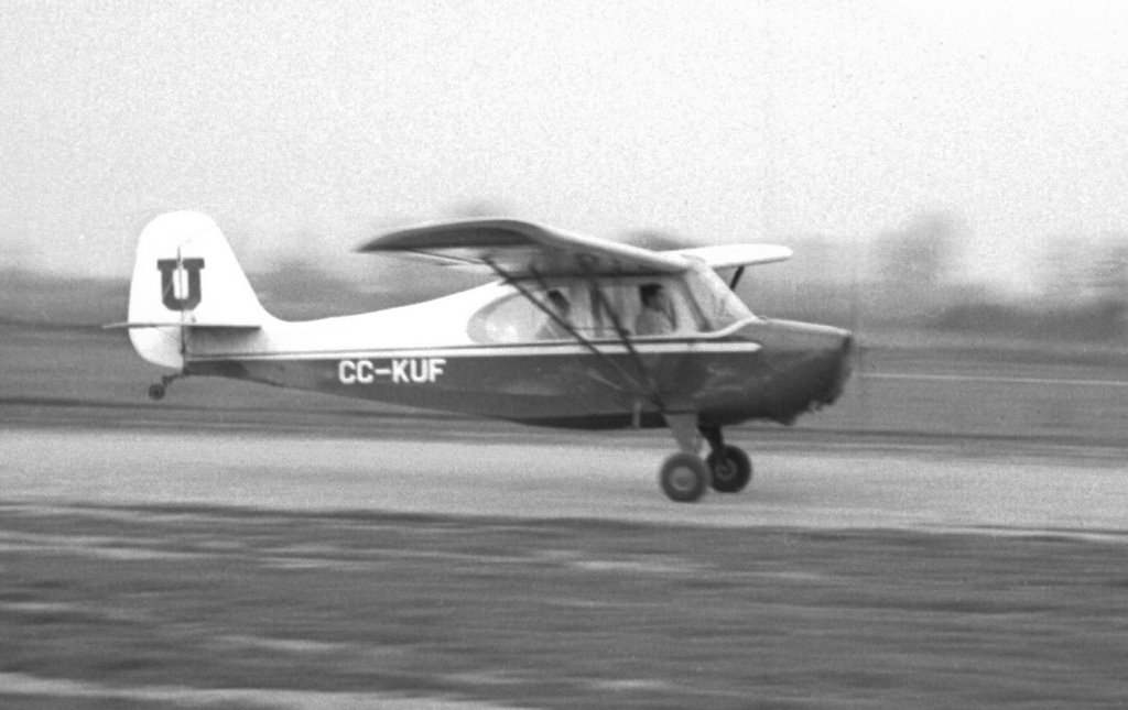 Forjador de pilotos, Aeronca 7AC, sn 508 CC-KUF, Aeródromo La Castrina, Santiago, 1965 by horacioparrague