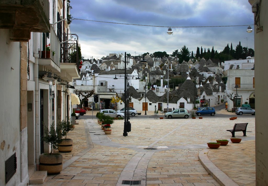 Largo Martellotta, Alberobello by Nur