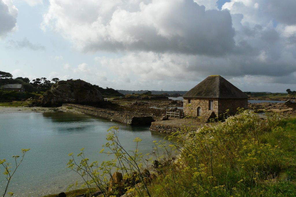 Ile de Brehat moulin de Birlot. by Mataiva