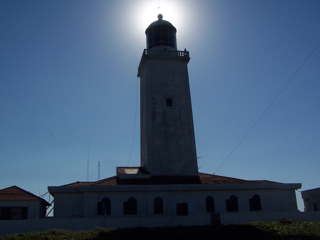 Farol de Santa Marta by Paulo H. Lima