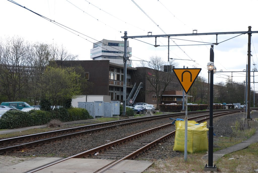 Verkeersleidingsgebouw ProRail Rotterdam by branddordt