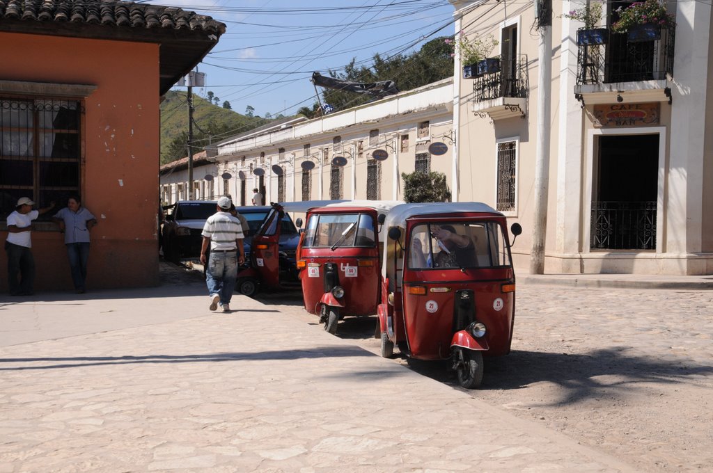 Little India in Copan by ThoiryK