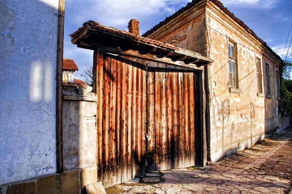 Kargon, Yambol, Bulgaria by Kenneth Rosenstrøm