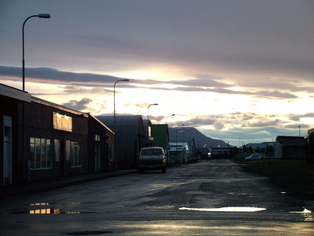 Akureyri by Tom Liles