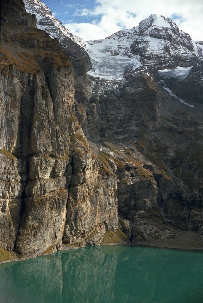 Blüemlisalp und Oeschinensee by Paul Kuetten