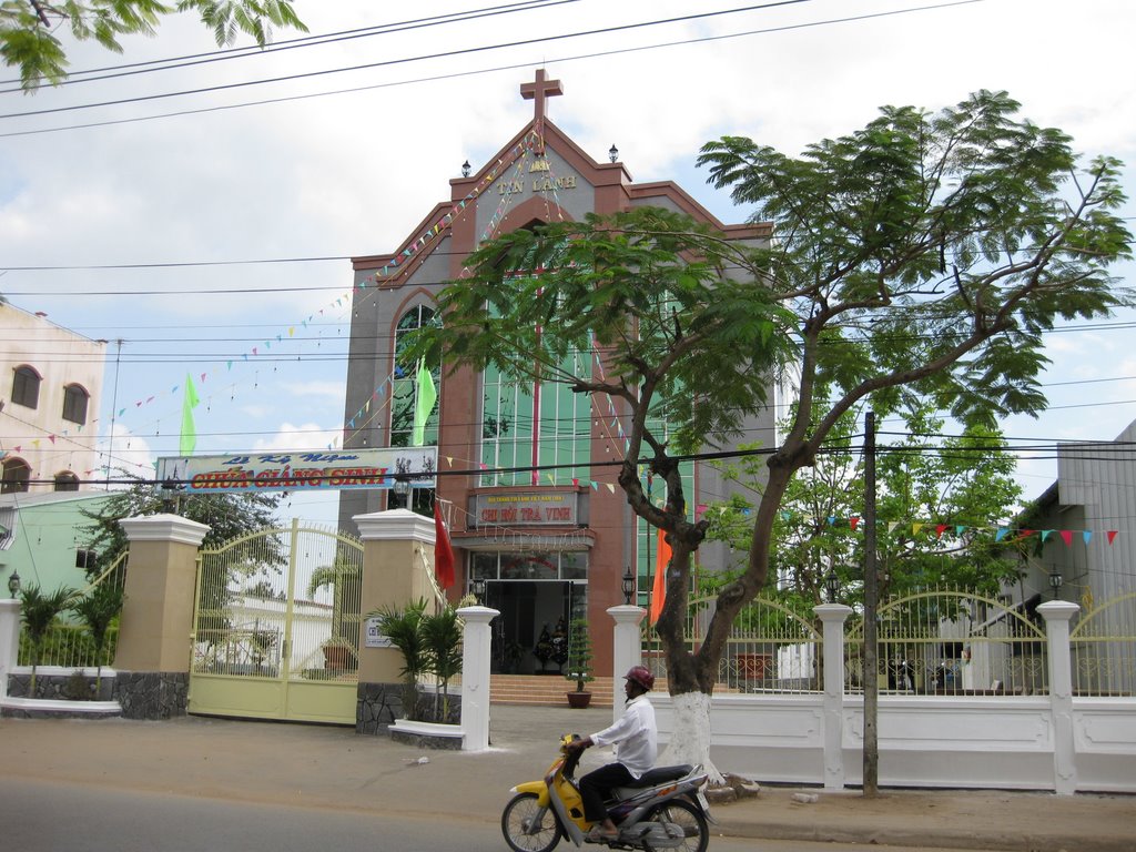 Nhà thờ Tin lành- Church by Nam Tuan