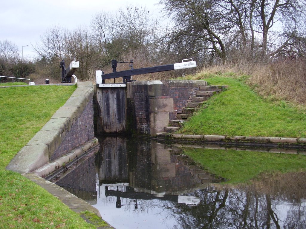 Rushall Canal, Lock No.8 by woodbeast