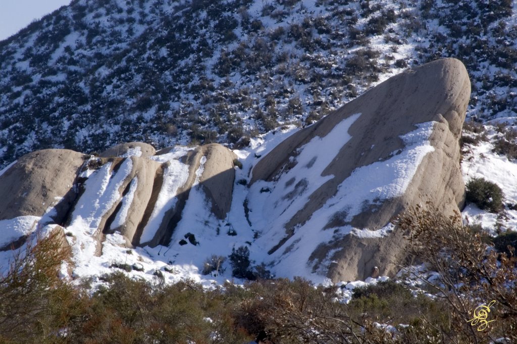 Mormon Rocks in winter by egzgallery