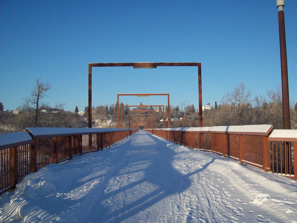 50th Street footbridge by dr lattice