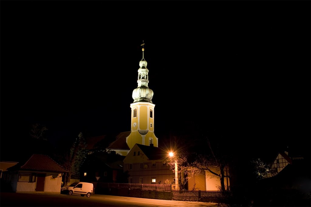 Hochkirch bei Nacht by Ronald.