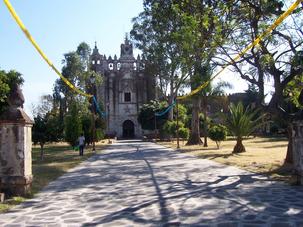 Monasterio de San Mateo Atlatlahucan by Gloria Godínez