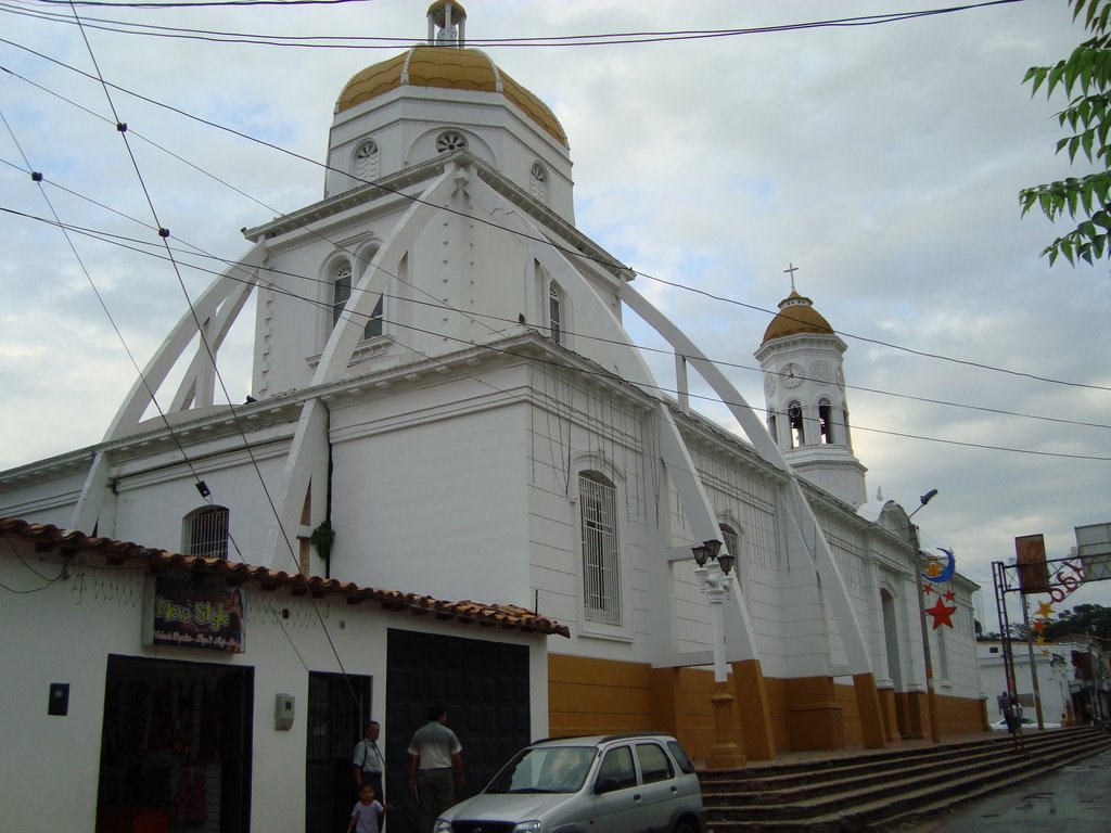 Iglesia Villa del Rosario by migueducaro