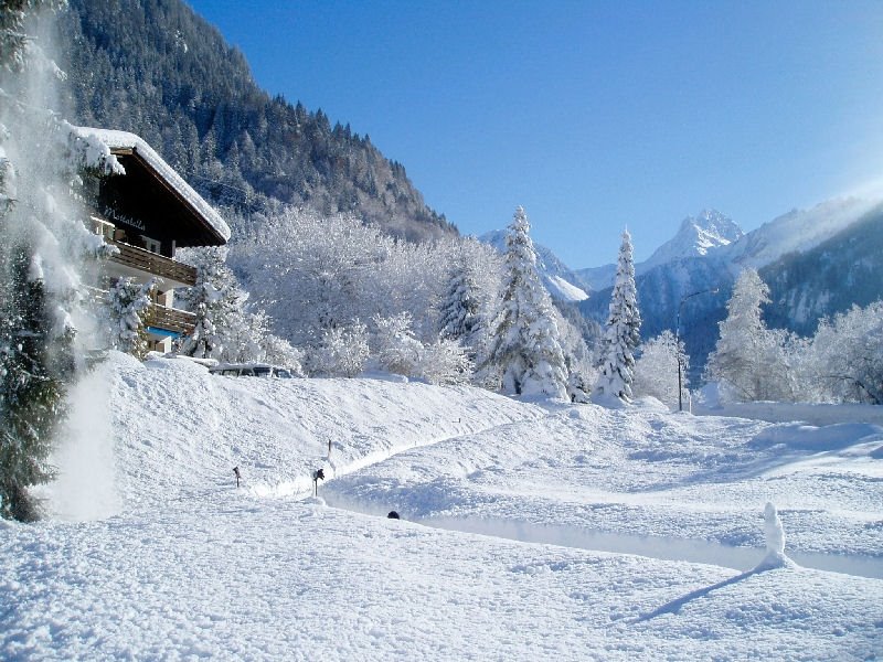 Pension Mottabella - Wintermorgen by Andreas Tschanun