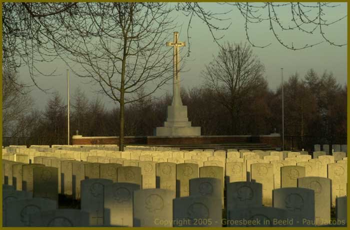 Groesbeek Erebegraafplaats by Paul Jacobs