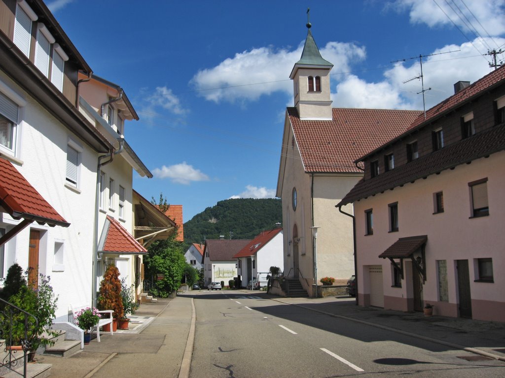 Beuren: Hauptstrasse mit Kirche by mellis doppelleben