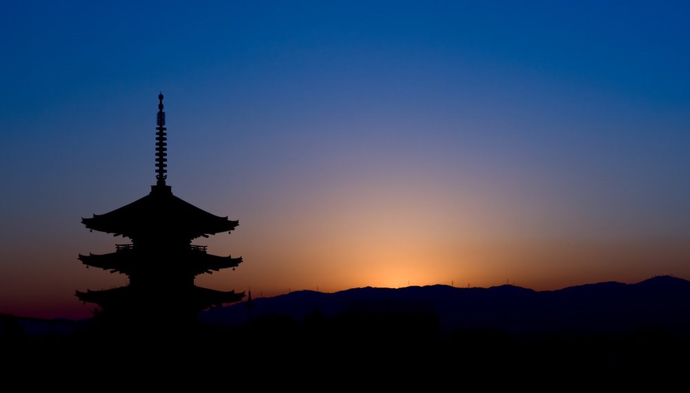 Kyoto dawn by bobo121