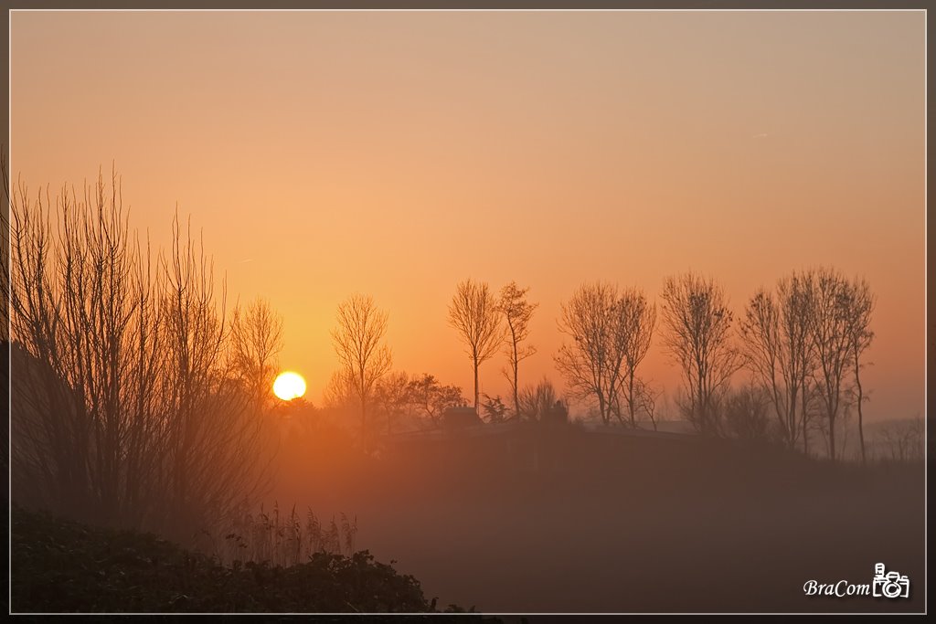 Zonsopkomst Westdijk, Herkingen by © BraCom (Bram)