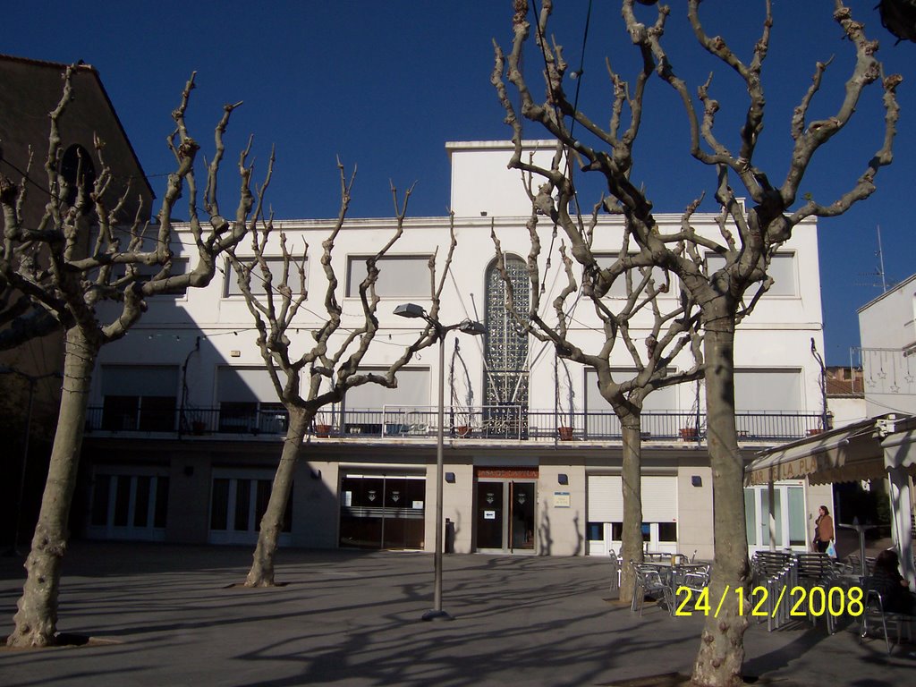 Ajuntament, i plaça - Premia de Mar by alfred corbalan