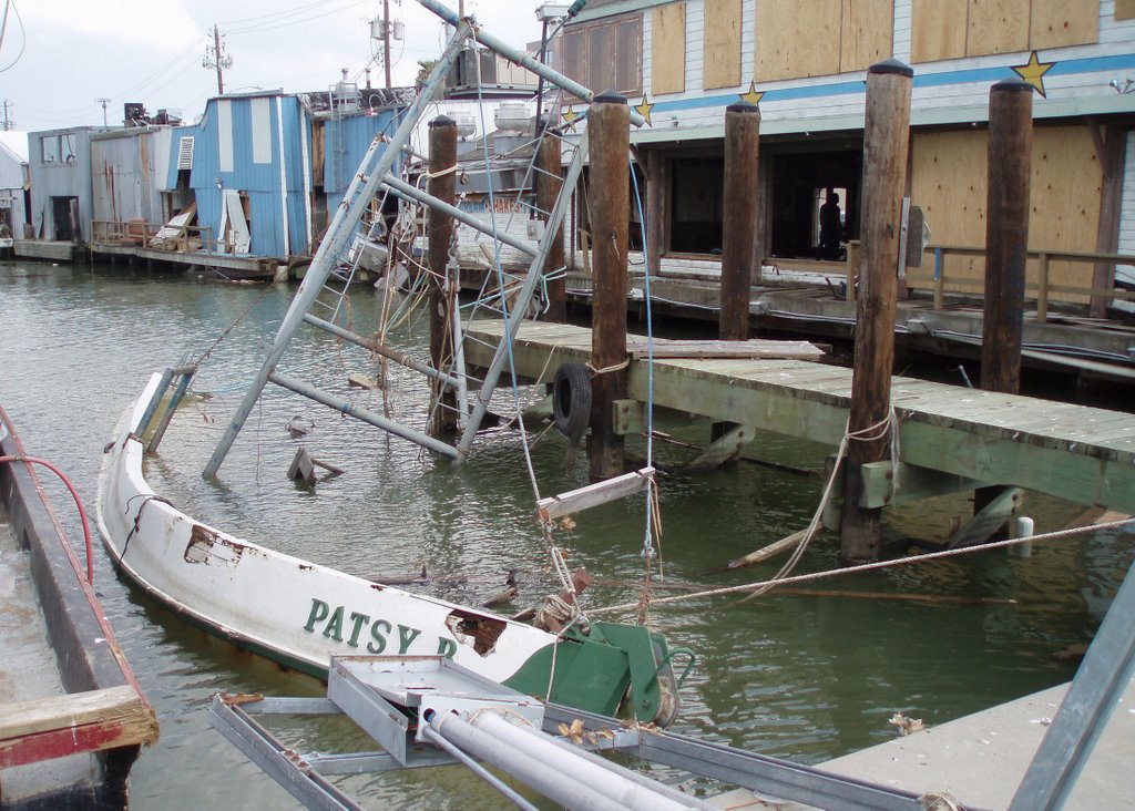 Crab Shack on Pier 19 by Lubomira Soroko