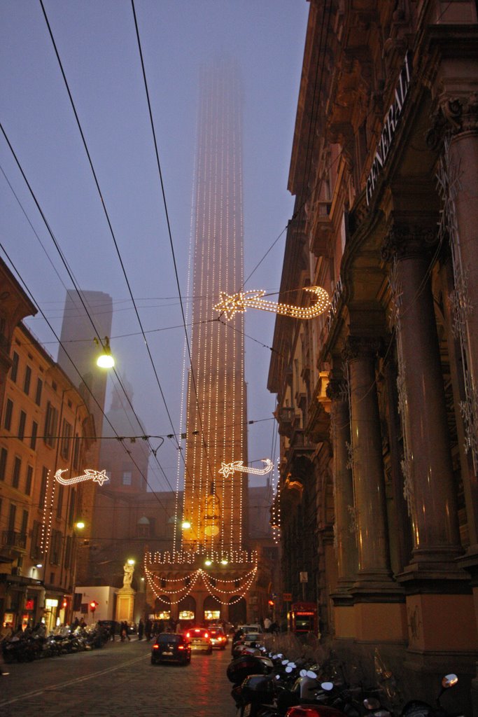 Due Torri nella nebbia della sera della vigilia di Natale by Carlo Pelagalli