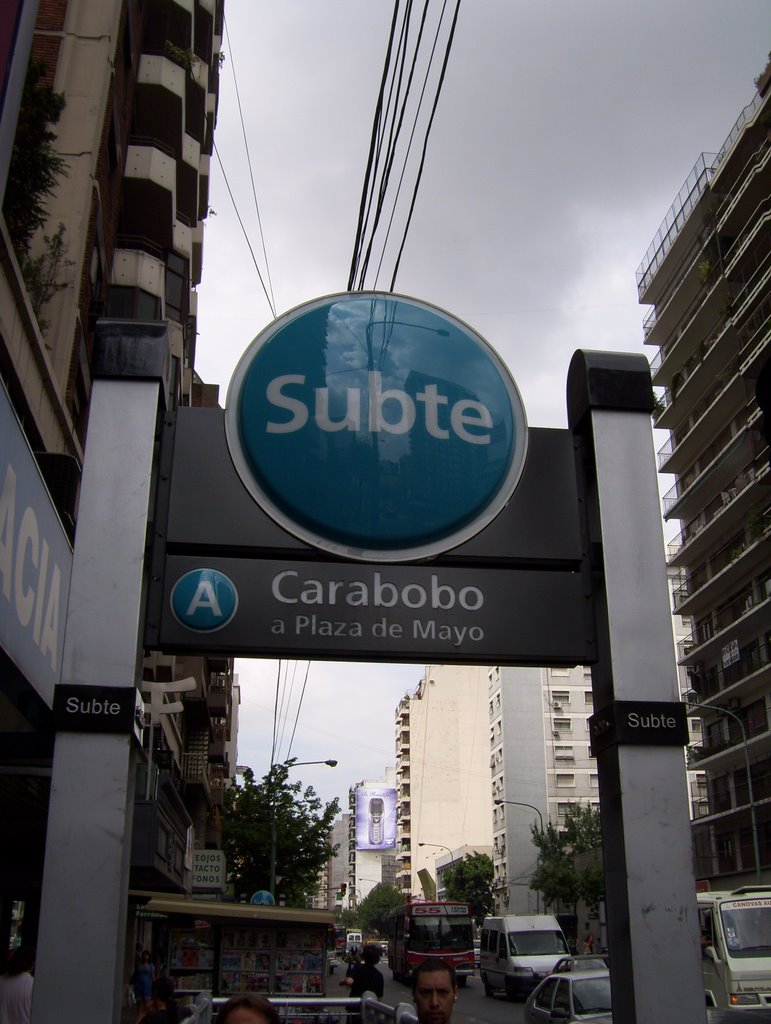 Por fin llegó el subte al barrio!! by femazz