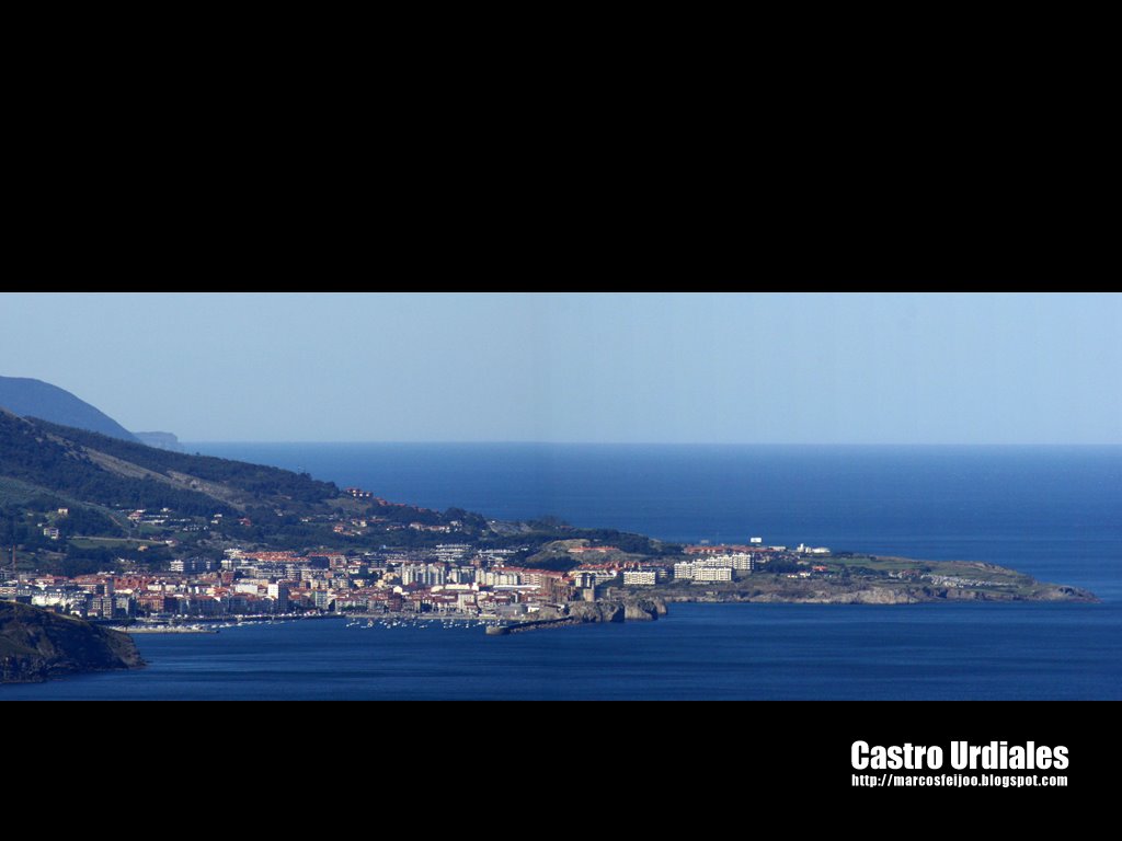 Castro Urdiales visto desde el Montaño by marcosfeijoo