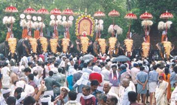 Trisur pooram by Thomas Pallam