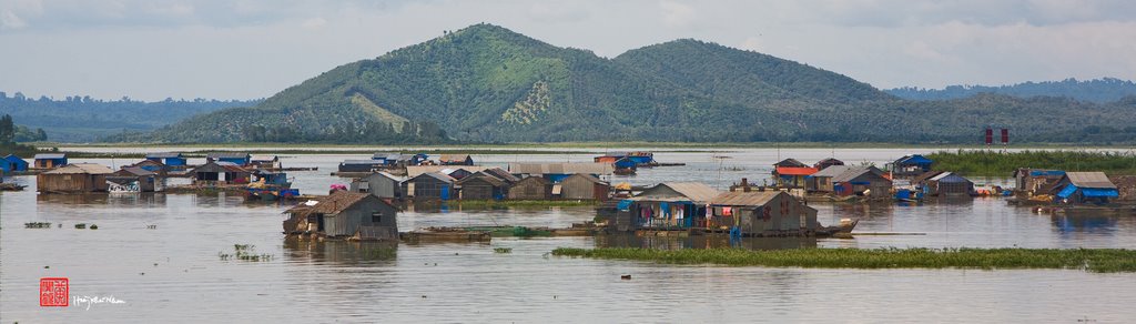 Trên Sông La Ngà (hoangkhainhan.com) by Hoàng Khai Nhan