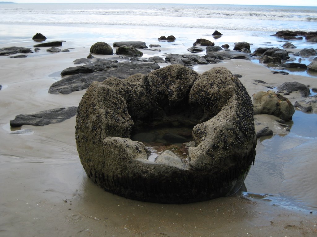 Moeraki Boulders by Phil-NZ