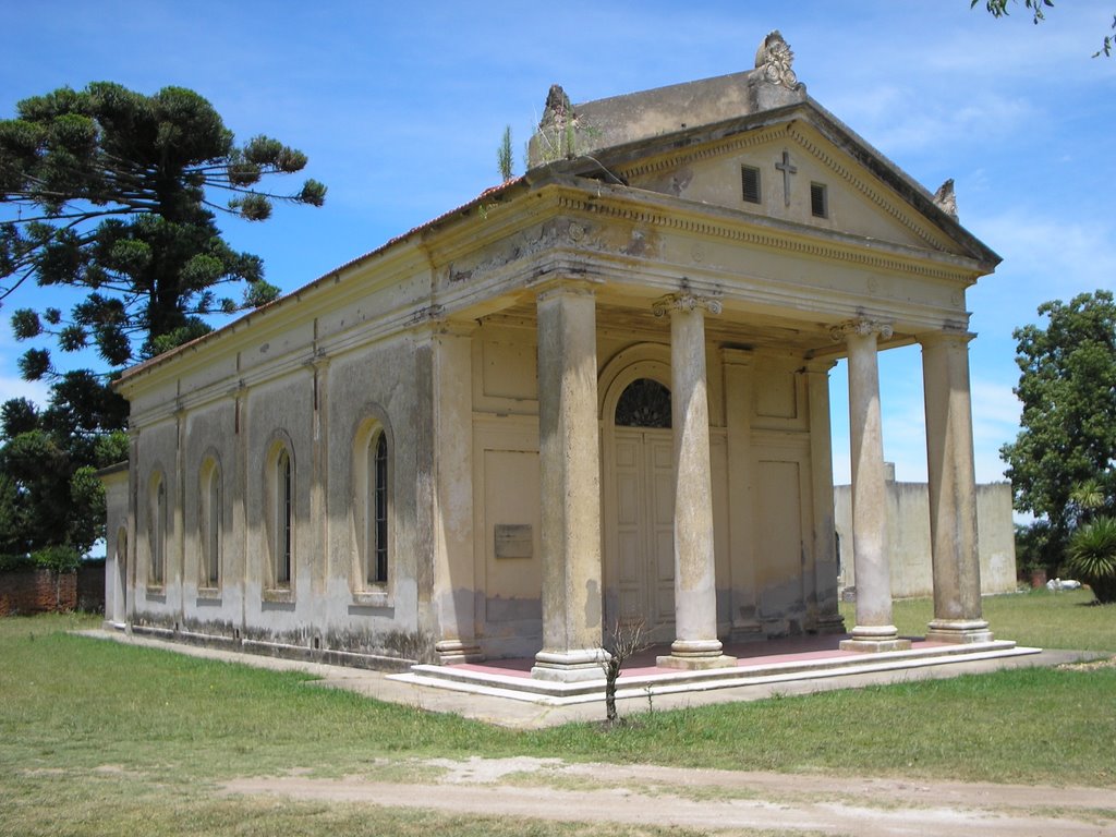 Iglesia San Andrés, Chascomús by javier herdman