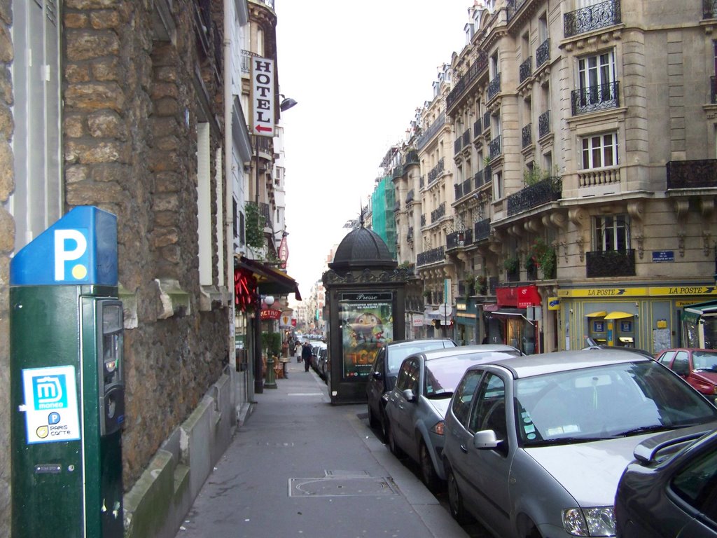 Rue Lamarck by Nagyezsda Czegledi