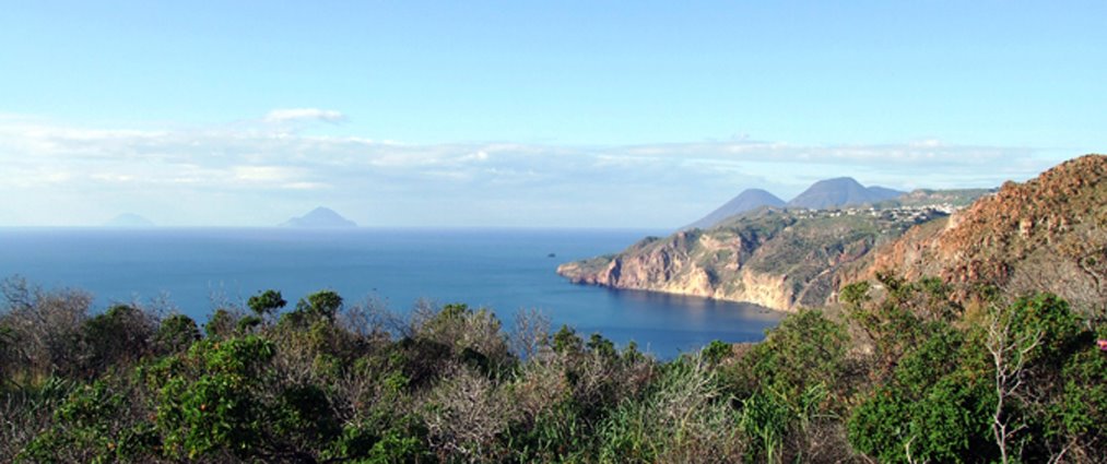 Lipari: Ad Ovest dal Semaforo by Antonio Iacullo