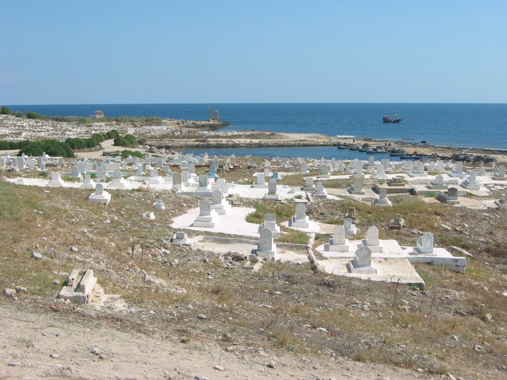 Le Cimertière marin de Mahdia by ludovic.ruat