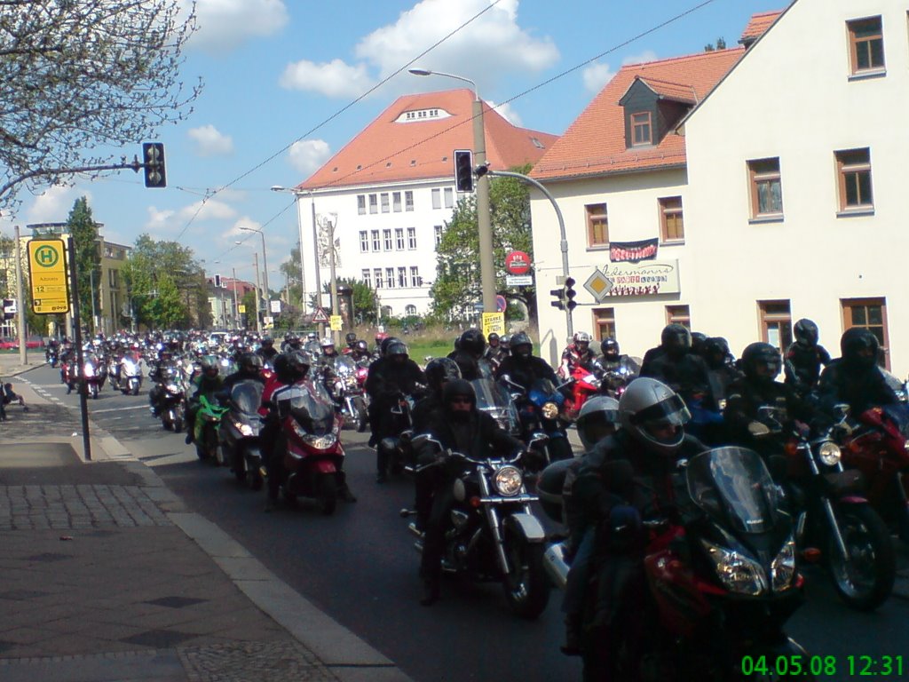 At the "Rathaus Dresden-Cotta" during a Biker-Meeting in early summer 2008 by Beateinwerfer