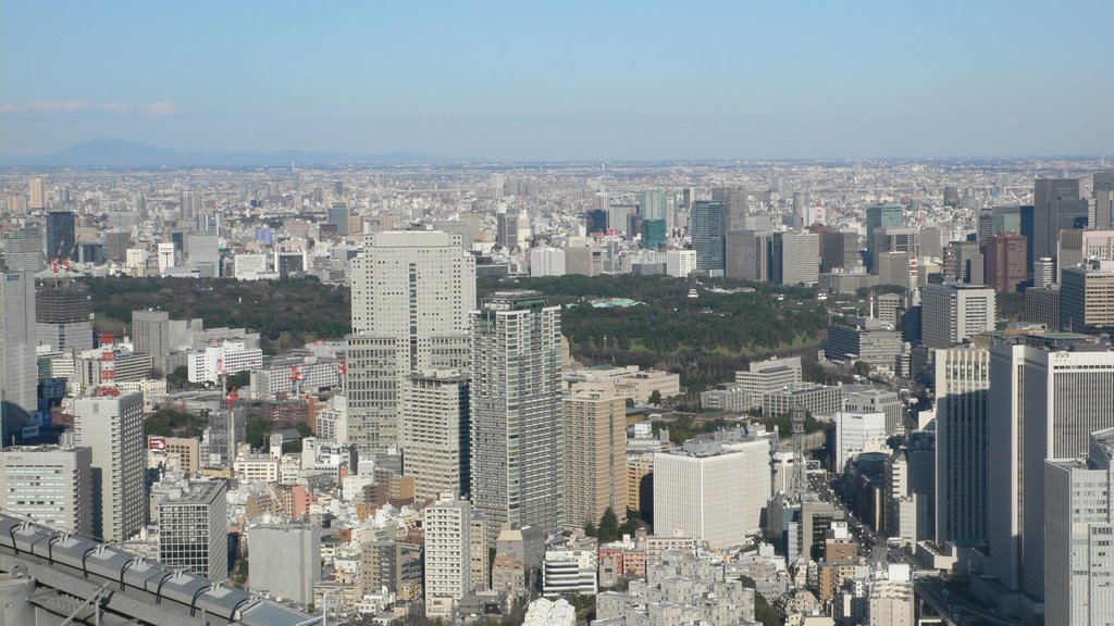 Kasumikaseki and Imperial Palace from Mori Tower by Thomas Prinz