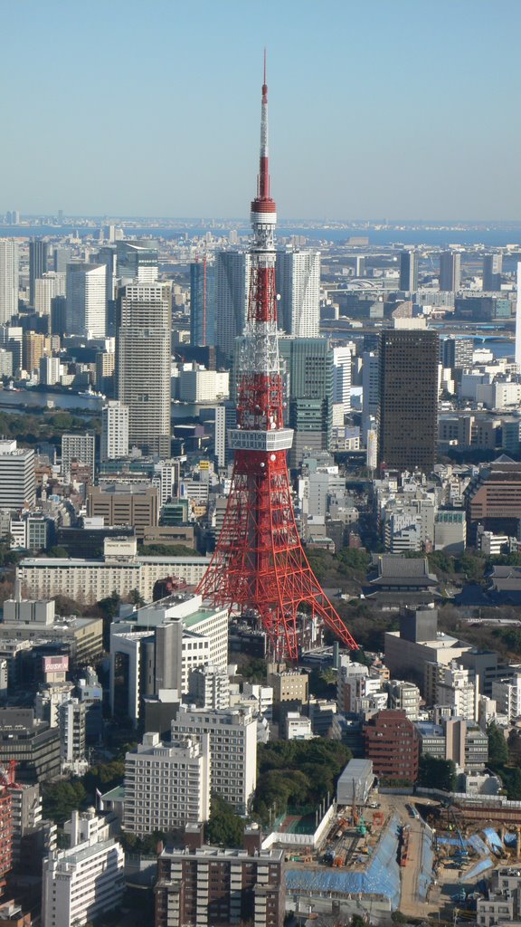 Tokyo Tower seen from Mori Tower by Thomas Prinz