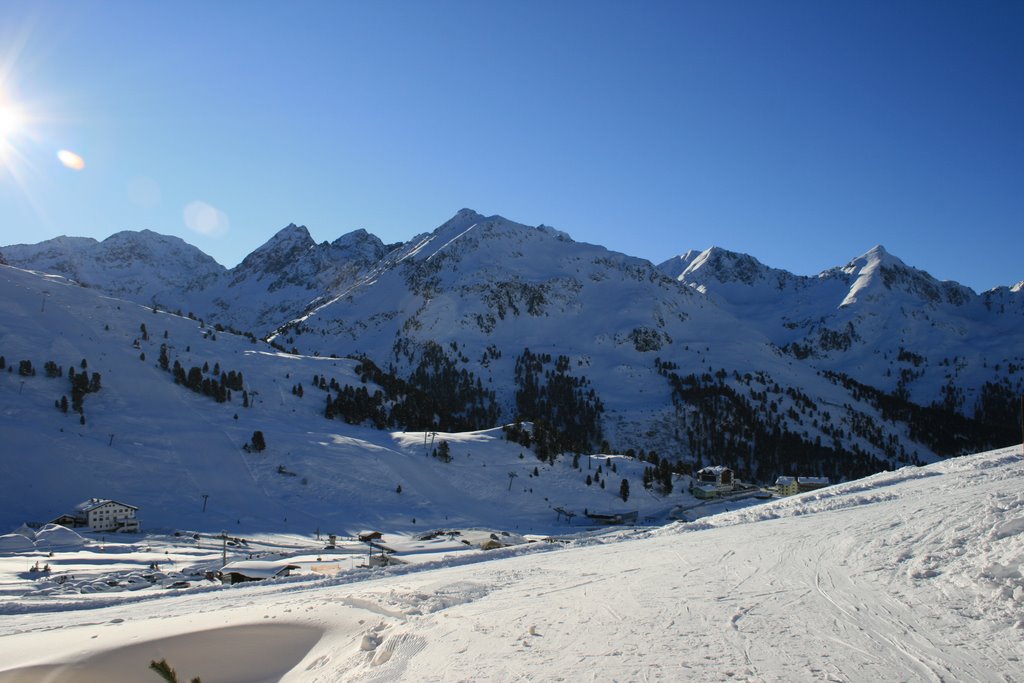 Alpenpanorama Dezember 2008 mit Blick auf Acherkogl by Kühlkamp