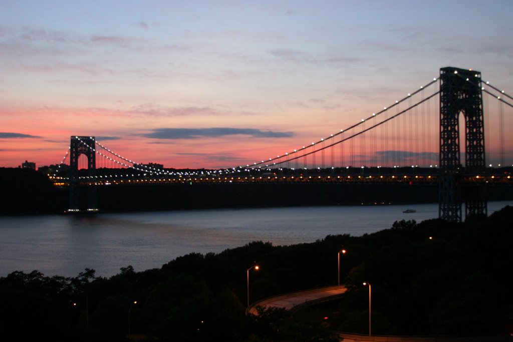 GWB - Summer, Sun Set View by Alvaro Mesa