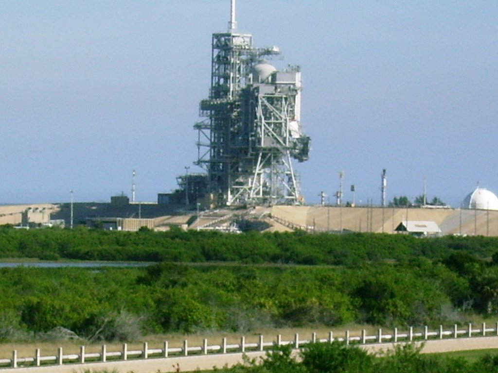 Kennedy Space Center Launch pad 39B by synheme