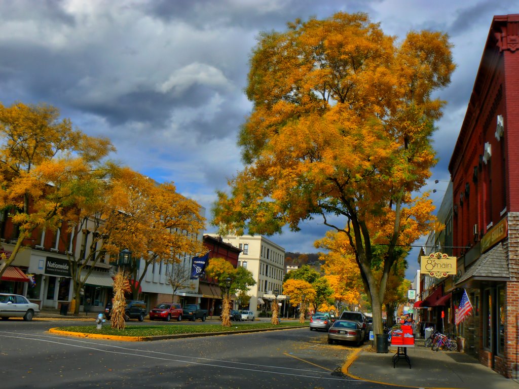 Wellsboro, PA - Downtown by photospy